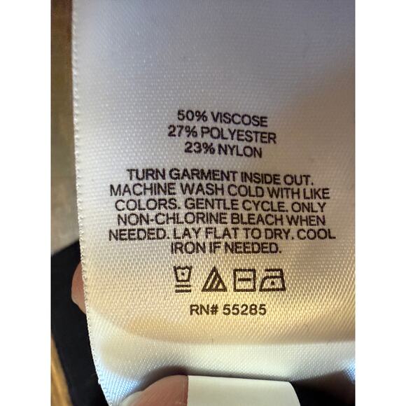 EXPRESS Short Sleeve Black Crewneck Sweater with Short Ruffle Sleeves Size L - Picture 8 of 10